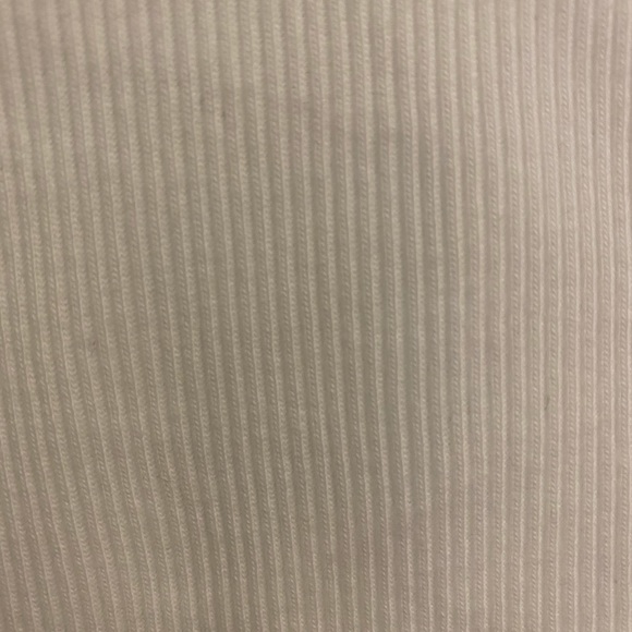 Brandy Melville Tanya Top - Picture 5 of 5